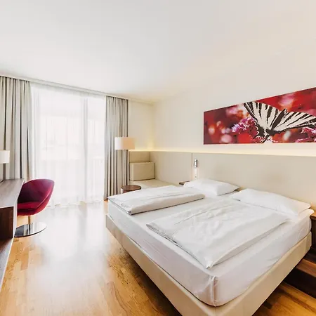 Thermenhotel Karawankenhof Villach Exterior photo