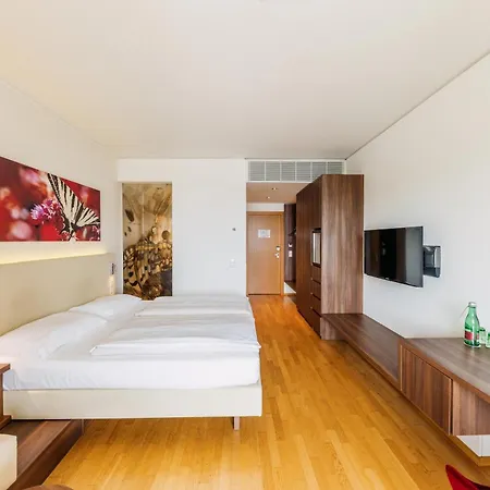 Thermenhotel Karawankenhof Villach Exterior photo